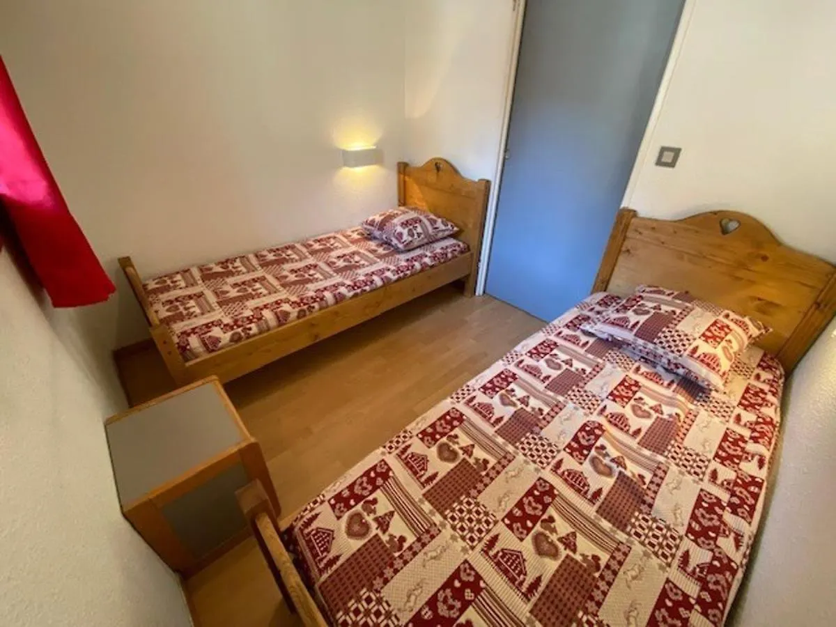 Apartment Appartement 2* Confort 5 Pers, Balcon, Centre De Brides-Les-Bains, Proche Thermes & Telecabine - Fr-1-512-137 France