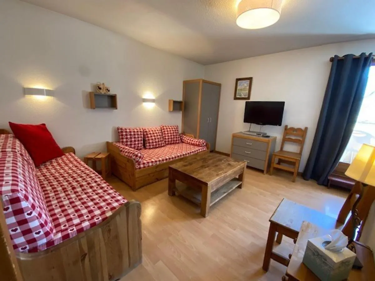Apartment Appartement 2* Confort 5 Pers, Balcon, Centre De Brides-Les-Bains, Proche Thermes & Telecabine - Fr-1-512-137